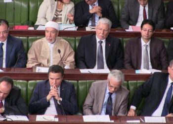 Les futures r&eacute;formes du gouvernement pr&eacute;sent&eacute;es par Habib Essid &agrave; l'ARP