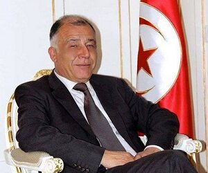 Politique - N&eacute;ji Jelloul gagne en popularit&eacute;, mais...