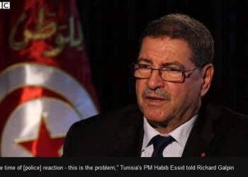 Attentat de Sousse : &laquo; Le temps de r&eacute;action de la police, l&agrave; est le probl&egrave;me", l&acirc;che Habib Essid &agrave; la BBC