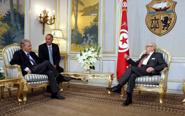 Fabrizio Cicchitto : "Le succ&egrave;s de l'exp&eacute;rience d&eacute;mocratique de la Tunisie est essentiel &agrave; l'ensemble de la M&eacute;diterran&eacute;e"