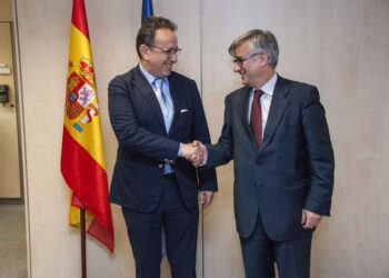 La visite "priv&eacute;e" de Hafedh Ca&iuml;d Essebsi en Espagne suscite les interrogations des internautes