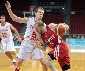 Basketball : Deux d&eacute;faites et une victoire pour le cinq national en Turquie