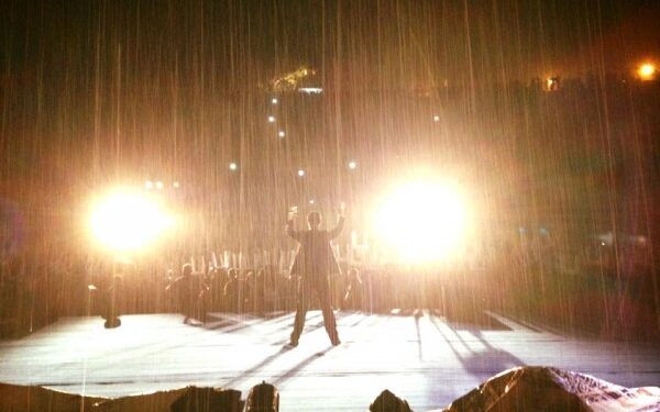 Lotfi Abdelli régale le public de Bizerte sous la pluie