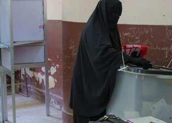 Le vote des Saoudiennes, une première qui suscite des remous