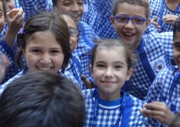 Sfax : Les commer&ccedil;ants de tabliers scolaires menacent de faire gr&egrave;ve
