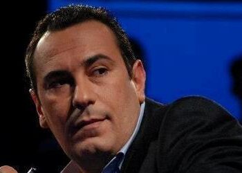 Intox, manips et buzz à tout prix !