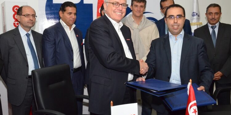Tunisie Telecom et son concurrent Ooredoo signent un contrat de partage de réseau d'accès radioélectrique (RAN Sharing)