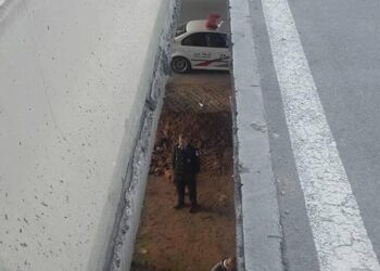 Tunis : Une fissure g&eacute;ante en plein milieu de l'&eacute;changeur de Montplaisir