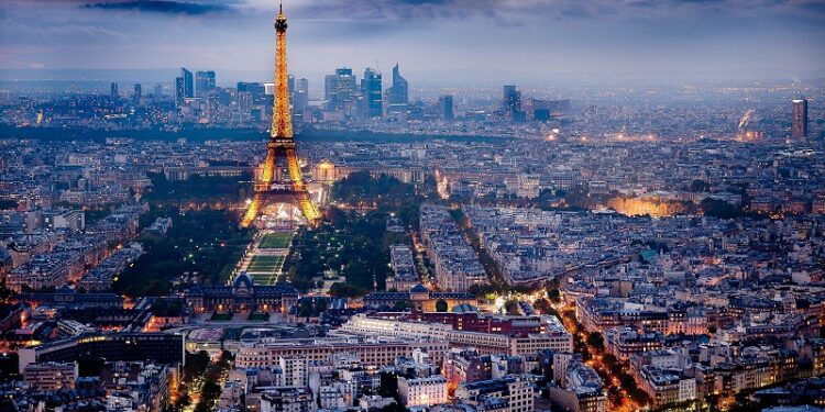 Malgré les attentats, Paris reste la ville la plus attractive pour les étudiants du monde entier