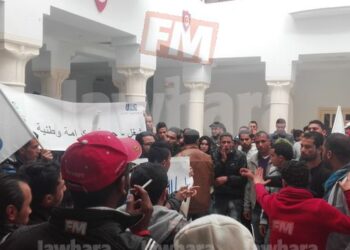 Kairouan : Des protestataires font irruption au si&egrave;ge du gouvernorat