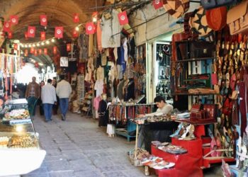 Dans les souks de Tunis : Balgha, Bechamaq et Ghraier de jadis