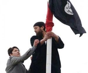 Khaoula, le drapeau et les salafistes