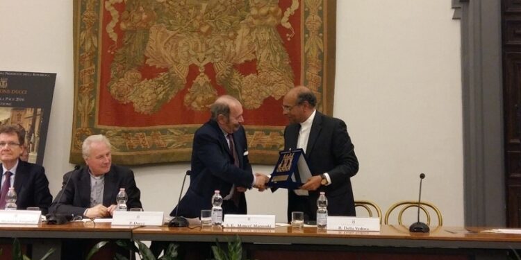 Cohabitation entre les religions : Moncef Marzouki reçoit le Prix de la Paix à Rome