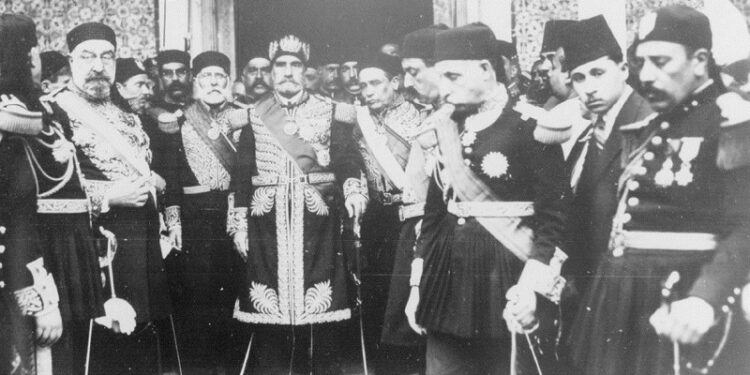 Que sont devenus les trĂ´nes des beys de Tunisie ?