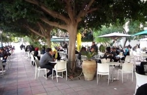 Le casse-croûte à 37 dinars ou la vie à Tunis comme elle (ne) va (pas bien)...