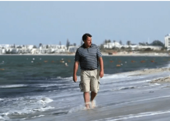 &Eacute;mu, un survivant Britannique retourne &agrave; Sousse un an apr&egrave;s l'attentat