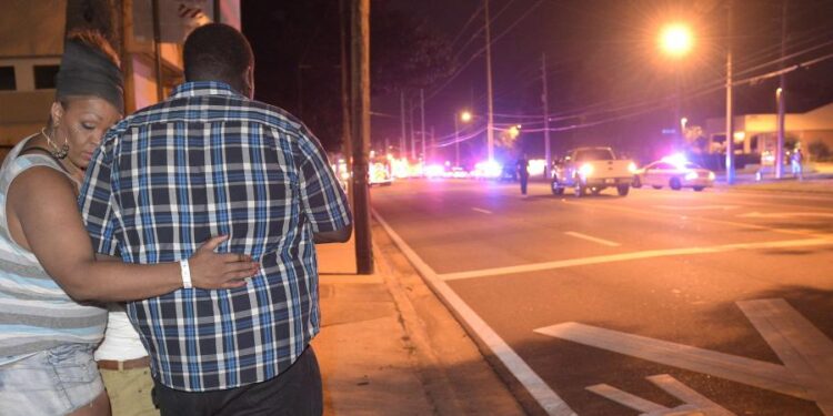 Fusillade à Orlando : Le tireur identifié, le FBI envisage un "attentat islamiste"