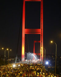 Turquie : L'emblématique Pont du Bosphore changera bientôt de nom