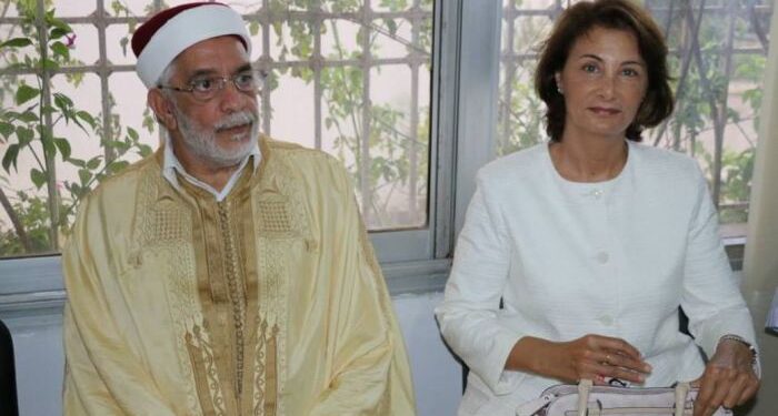 Cette élégante dame fait partie du bureau exécutif d'Ennahdha