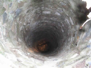 Kairouan : Privés d'eau depuis deux mois, les habitants se tournent vers un puits abandonné