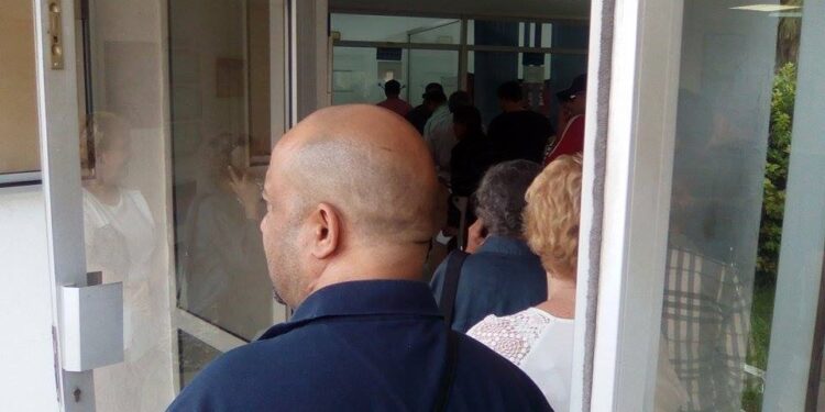 Quand certains se la coulent douce, une Dame s’attèle à honorer triomphalement son boulot