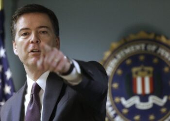 Le patron du FBI recommande de masquer la webcam de l'ordinateur !