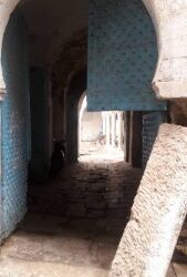 Scandale dans la médina : Portes défoncées, murs arrachés, le fondouk des Français menace ruine...
