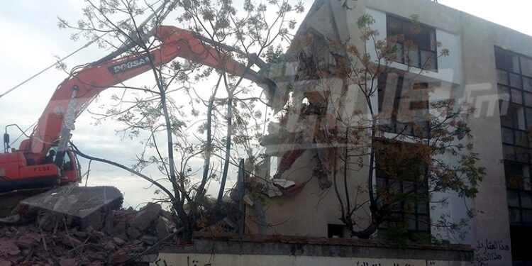 Ariana : Une construction anarchique appartenant à la famille Trabelsi démolie