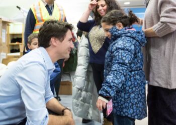 "Bienvenue !" : En réponse à Trump, Trudeau appelle les réfugiés à venir au Canada