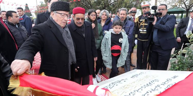 La m&eacute;moire de Chokri Belaid revisit&eacute;e par B&eacute;ji Caid Essebsi