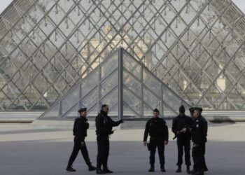 Attaque du Louvre : Quatre militaires agressés, deux blessés