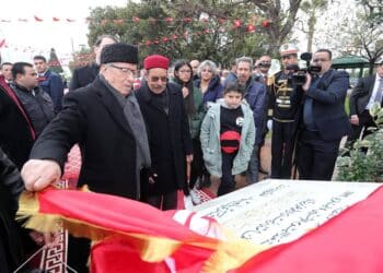 Place Chokri Belaid : Caid Essebsi ordonne le changement de la plaque comm&eacute;morative