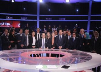 Loi 52, remaniement minist&eacute;riel, libert&eacute; de presse... Youssef Chahed explique
