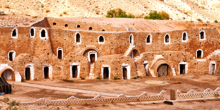 Autour de Matmata, à la découverte de Techine, Toujene, Tamezret et Haddége