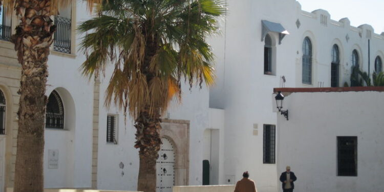 Le palais Kheireddine : Tribunal, écoles et musée d'art moderne
