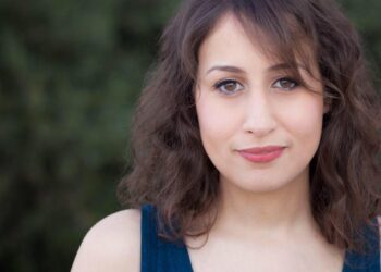 Critiqu&eacute;e pour avoir rejoint Cheikha Mozah &agrave; Silatech, Amira Yahyaoui r&eacute;plique
