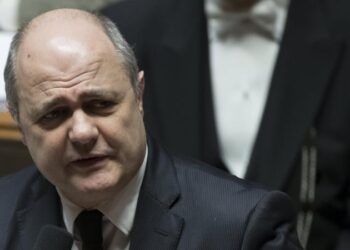 France : Visé par une enquête, le ministre de l'Intérieur démissionne