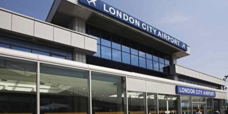 Londres interdit les ordinateurs sur des vols venant de pays arabes dont la Tunisie