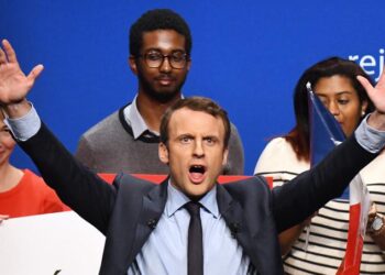 Présidentielle française : Emmanuel Macron supplante Marine Le Pen dans les sondages