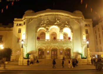 Le th&eacute;&acirc;tre municipal de Tunis fait peau neuve, r&eacute;ouverture fin avril !