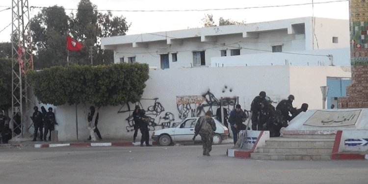Attaque de ben Guerdane : Deux terroristes classés très dangereux remis à la Tunisie