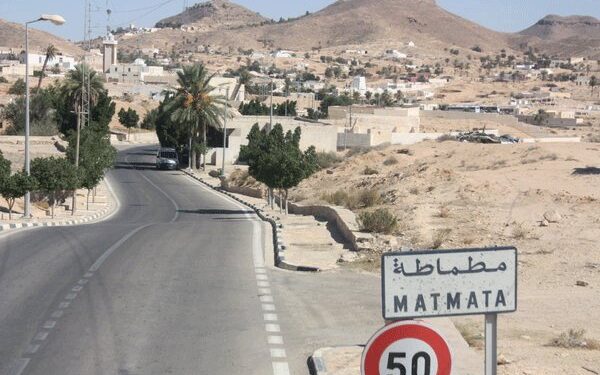A Matmata, les protestataires lèvent leur sit-in et le barrage des routes