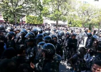 Le minist&egrave;re de l'Int&eacute;rieur d&eacute;ment toute agression d'&eacute;tudiant &agrave; l'avenue Bourguiba