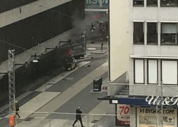 Suède : Un camion fonce sur les piétons à Stockholm