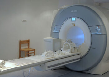Jendouba : Aucun sp&eacute;cialiste pour faire fonctionner l'IRM de l&rsquo;h&ocirc;pital r&eacute;gional !
