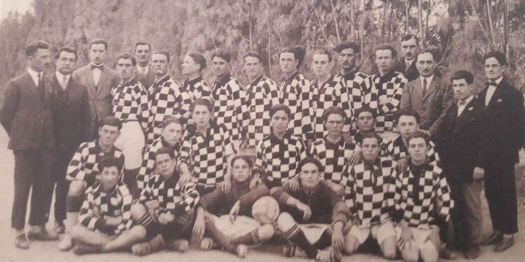 Football d'hier : "Khanfousset Redeyef" a bel et bien existé