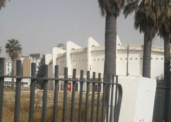 Près du TGM, le mystère de la Bourse du Travail : Et si on en faisait un théâtre ?