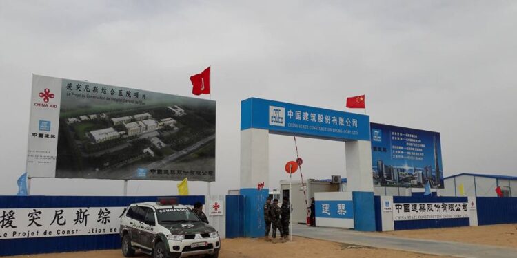 Sfax : Les ouvriers du chantier de l'hôpital incapables de suivre le rythme imposé par les Chinois