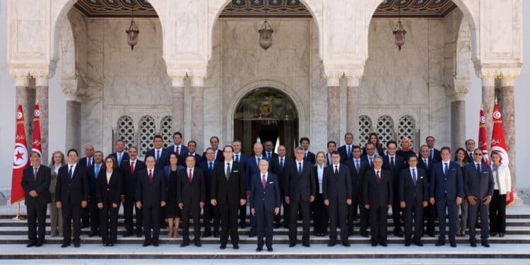Tunisie : Appels &agrave; un remaniement minist&eacute;riel