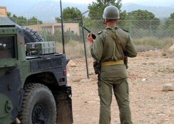 Tunisie : Echange de tirs entre l'Arm&eacute;e et des contrebandiers libyens &agrave; Dhehiba